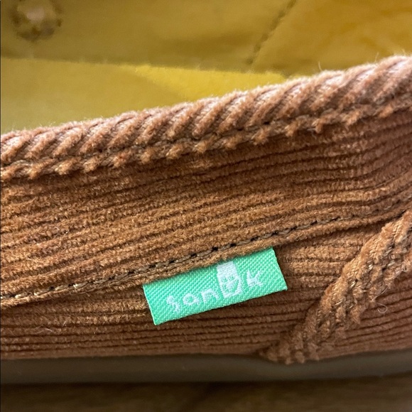 Sanuk Women’s Brown Corduroy Loafers - Picture 4 of 10